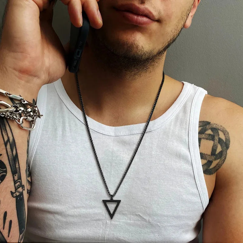 Vnox rock punk mens triângulo colares de jóias, simples de aço inoxidável de metal pingente geométrico, presente pai, colar masculino